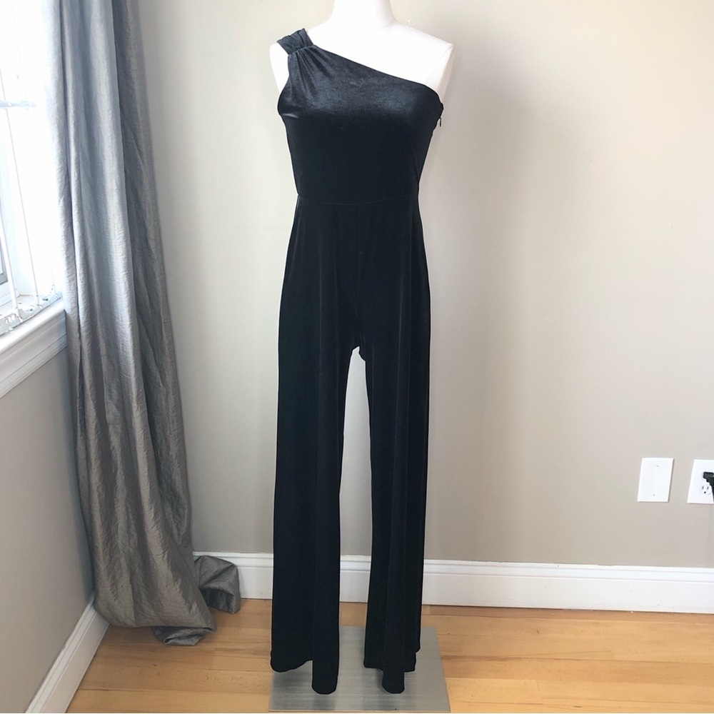 Banana Republic black velvet one shoulder wide leg jumpsuit XS